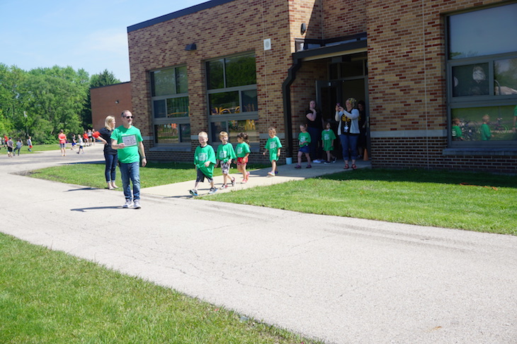 <p>Alice Gustafson School/Early Childhood Center Principal Dr. Tim McDermott with incoming AGS students from the EC.</p>
